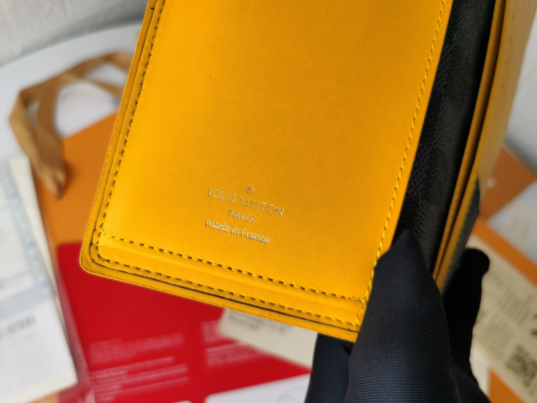 ルイ・ヴィトン Damier Graphite 財布 - シンプルでエレガントなデザイン