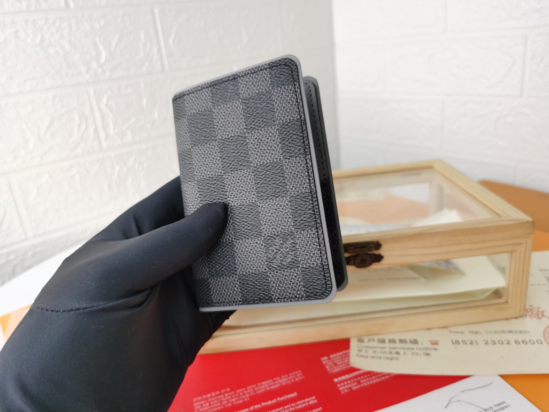 ルイ・ヴィトン ポケット財布 N63144 ダミエグラフィットとエピレザーのコンビネーション