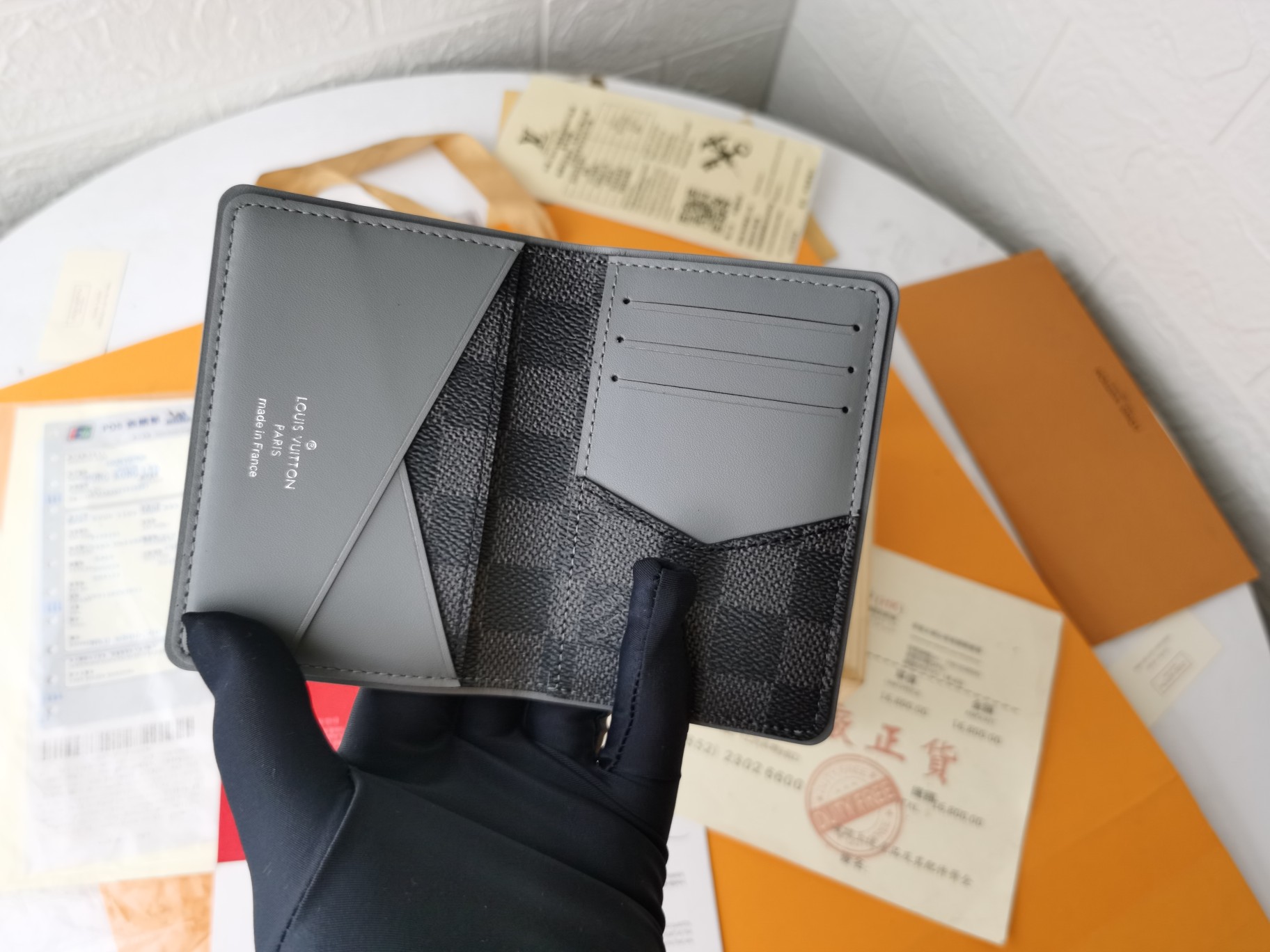 ルイ・ヴィトン ポケット財布 N63144 ダミエグラフィットとエピレザーのコンビネーション