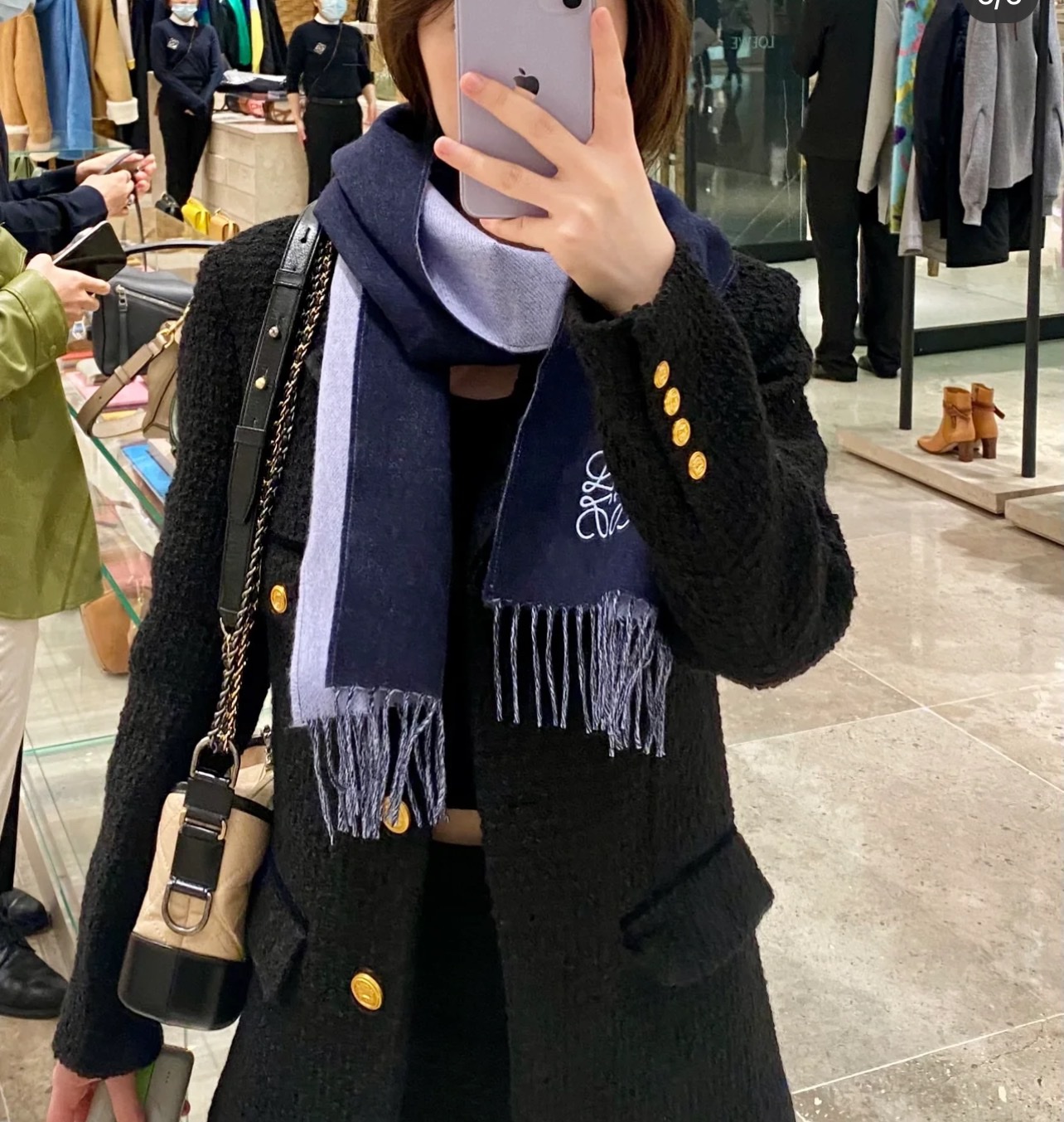 LOEWE罗意威羊毛绒男女同款围巾