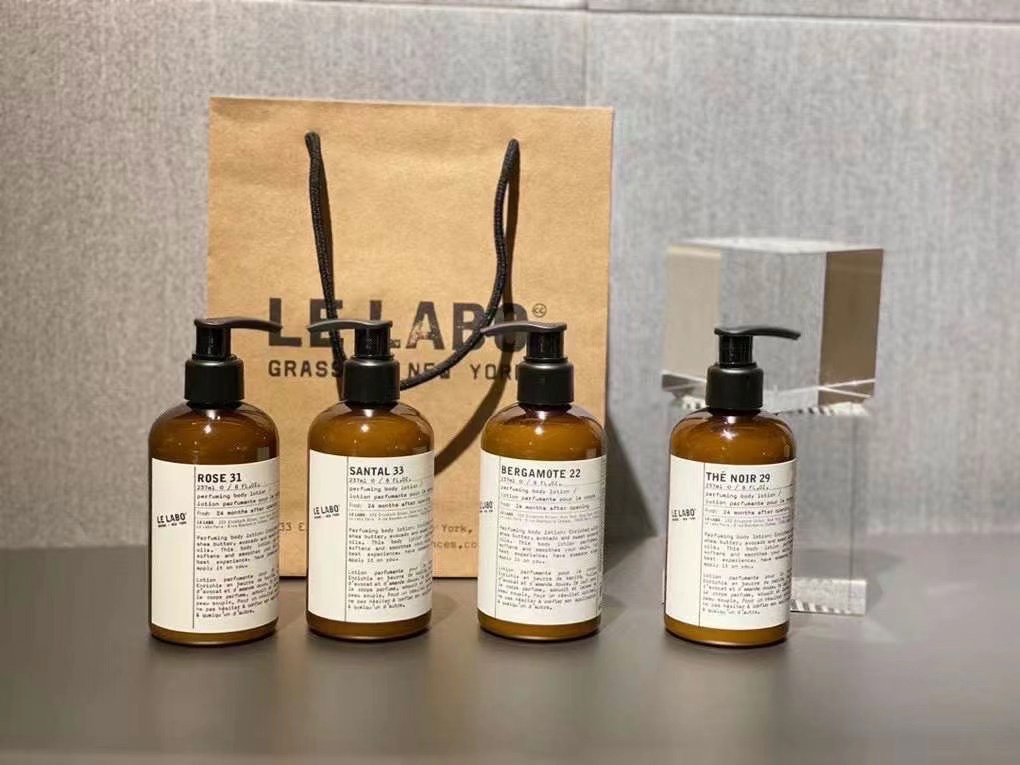 Le Labo BERGAMOTE 22 Perfuming Body Lotion - 237ml 9 i1635303663 7895 8