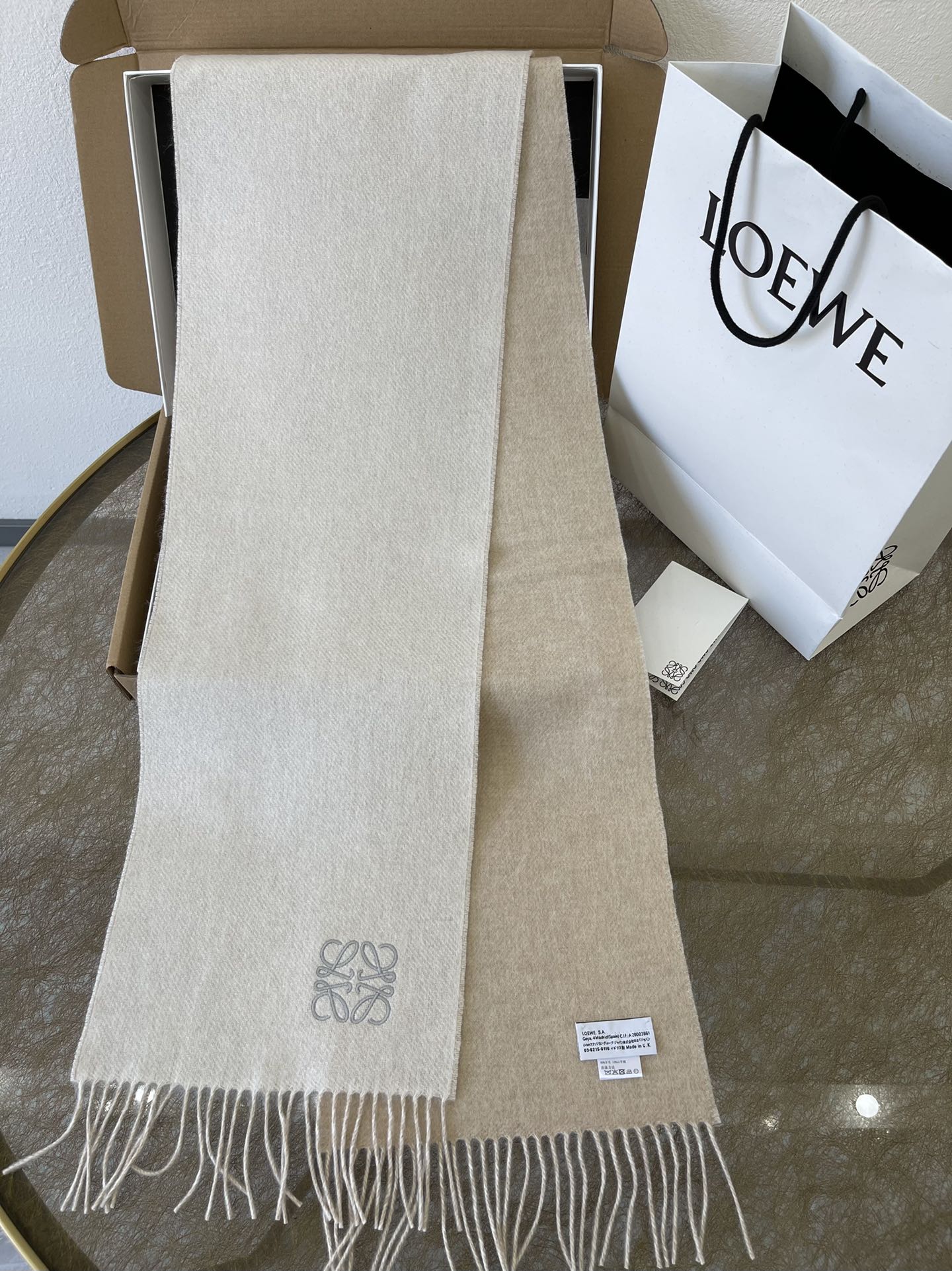 LOEWE罗意威羊毛绒男女同款围巾
