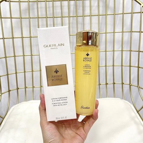 Guerlain Abeille Royale Fortifying Lotion with Royal Jelly - 150ml 4 Guerlain Abeille Royale Fortifying Lotion with Royal Jelly - 150ml