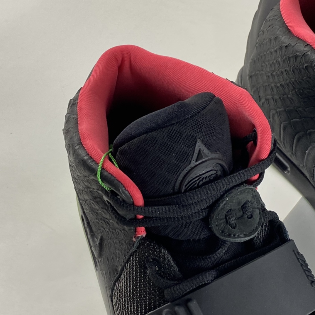 P780  NIKE Yeezy 2 NRG Kanye West 限量版黑椰子508214-006