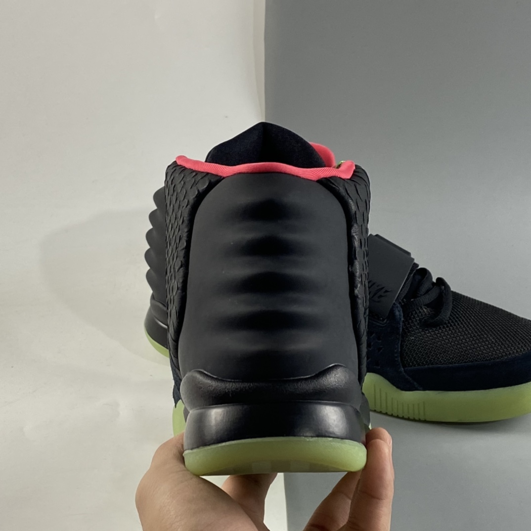 P780  NIKE Yeezy 2 NRG Kanye West 限量版黑椰子508214-006