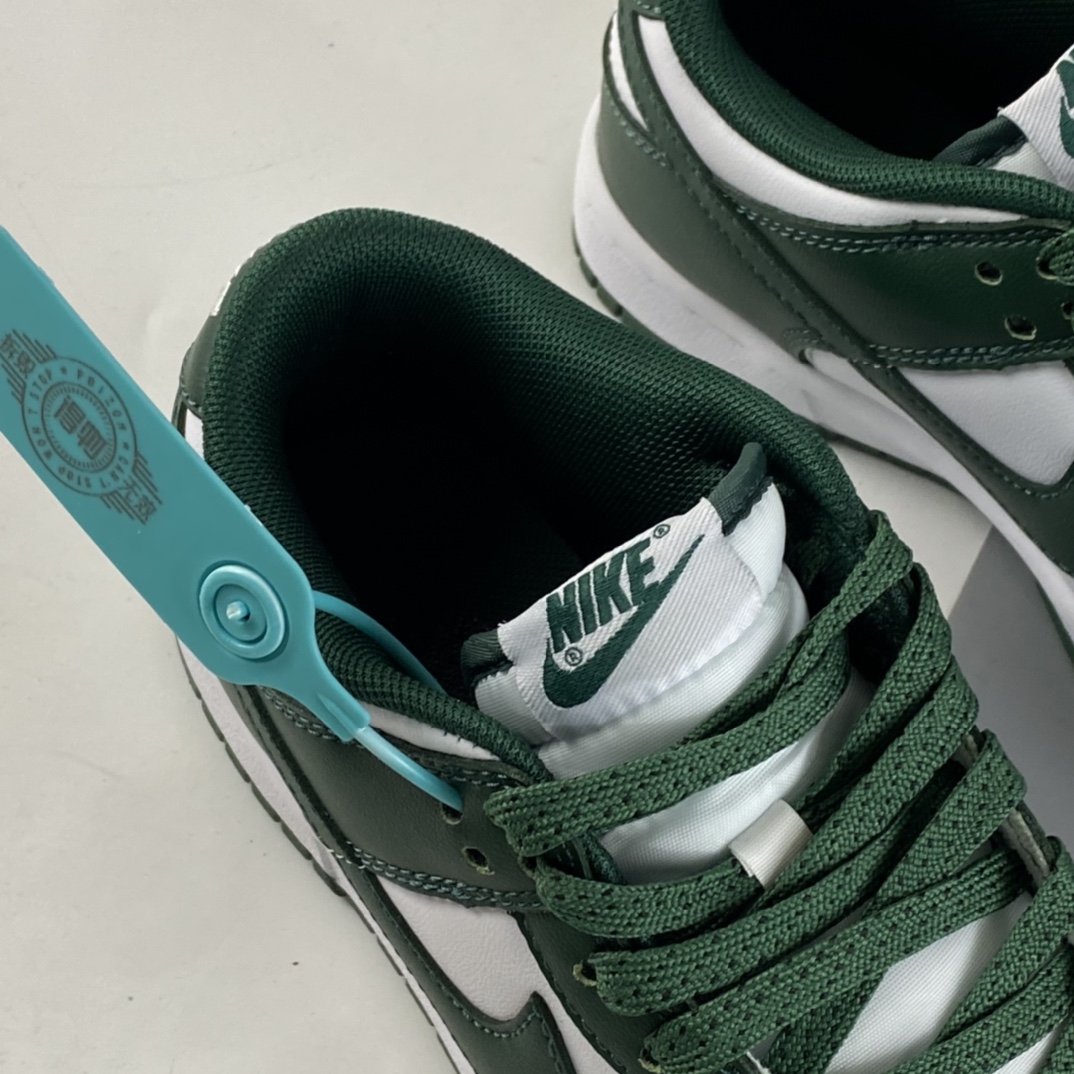 220  NIKE SB Dunk Low 扣篮系列低帮休闲运动滑板鞋 DD1391-101
