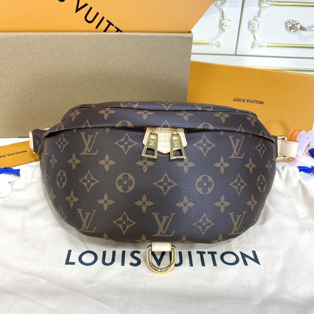 Louis Vuitton LV Bumbag Belt Bags & Fanny Packs Gold Monogram Canvas Cotton Cowhide Fashion Casual M43644
