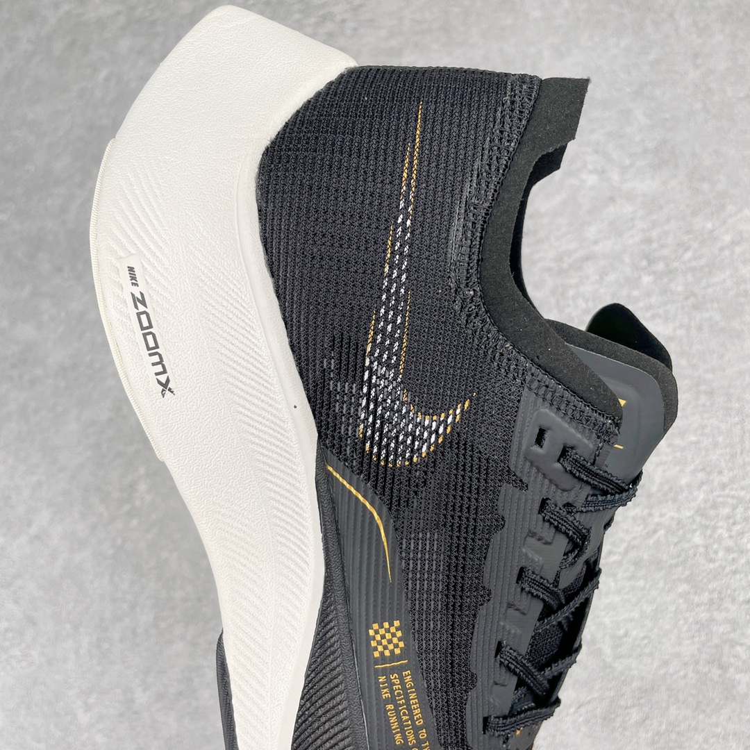 图片[6]-＃纯原福利 NK ZoomX Vaporfly Next% 马拉松一代跑鞋 鞋面使用了全新 Vaporweave 科技 这种类似蝉翼的材质相比 Flyknit 更加轻薄透气 非对称的鞋带系统和泡棉护垫的加入令舒适度更高 鞋头辅以超大的 Swoosh 点缀 再配上流线型外观设计 时尚感十足 尺码：36 36.5 37.5 38 38.5 39 40 40.5 41 42 42.5 43 44 44.5 45-选品中心