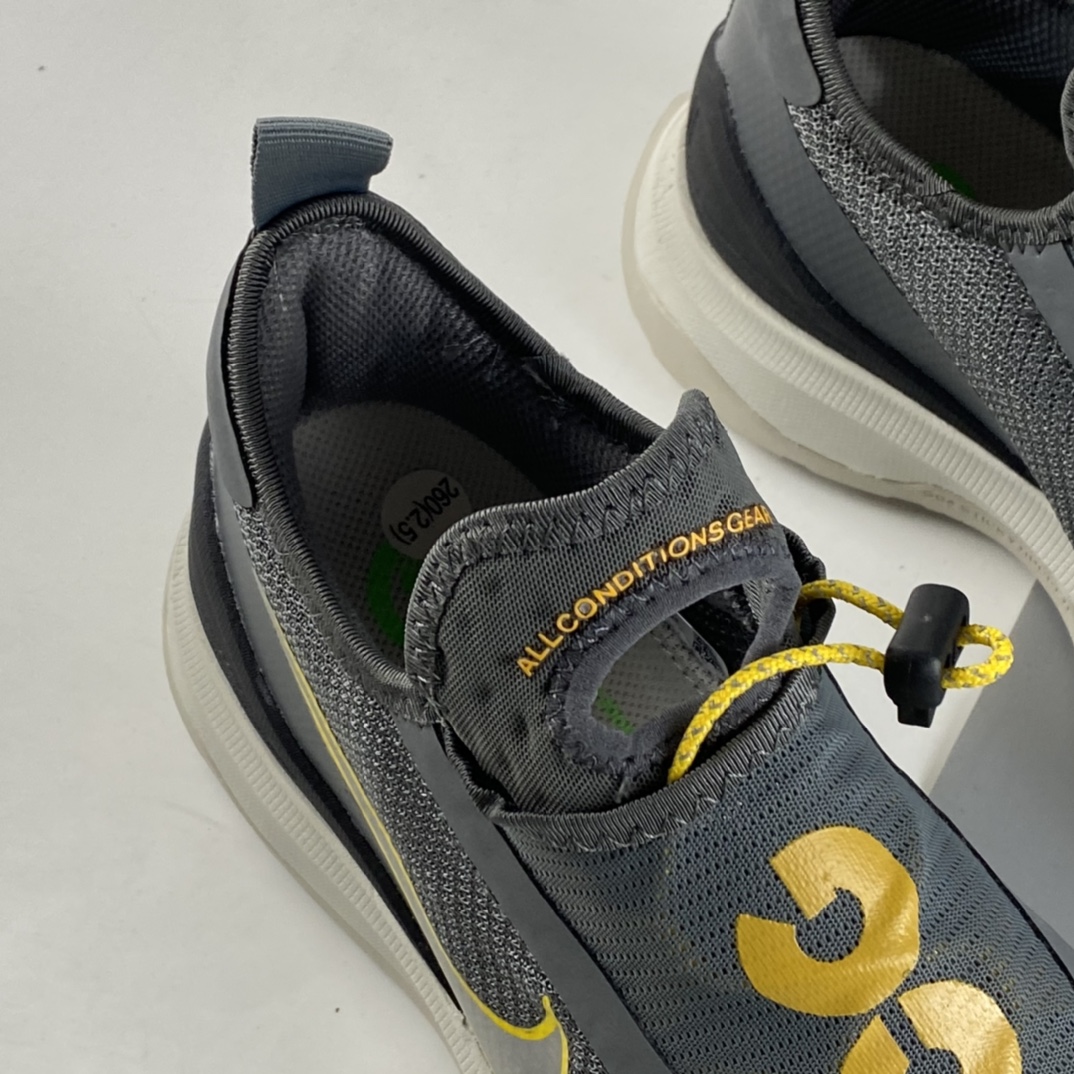 P240  NIKE ACG Air Zoom AO 低帮跑步鞋 CT2898-002