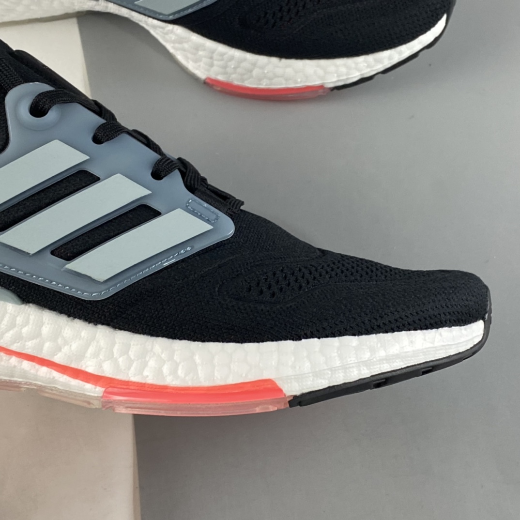 P240  Adidas  Ultra Boost 22 Consortium 阿迪达斯新款8.0厚底爆米花跑鞋 GX3060