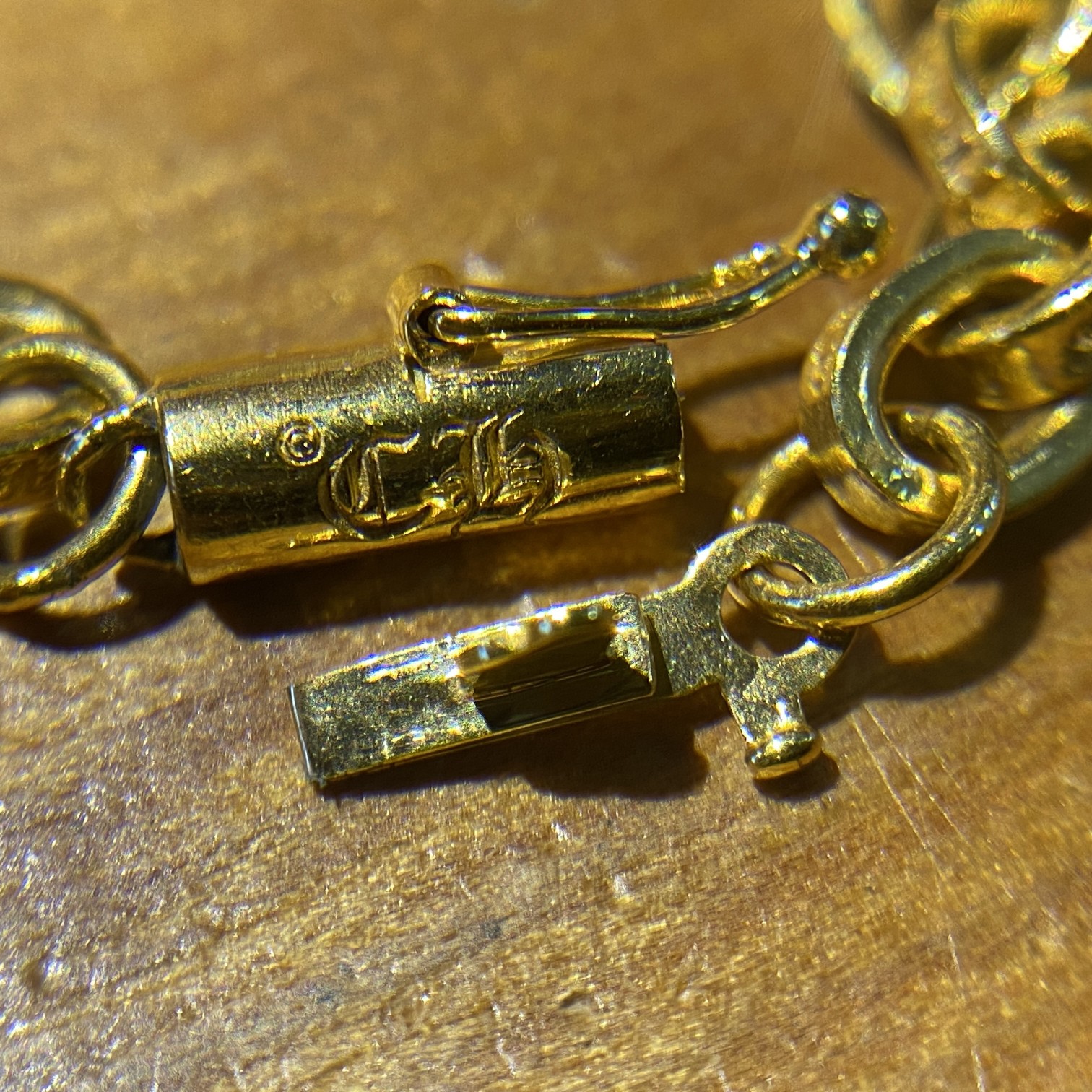 280💰项链80手链💰𝐂𝐡𝐫𝐨𝐦𝐞 𝐡𝐞𝐚𝐫𝐭𝐬 克罗心镀金

完美复刻版 刻字CH项链/手链