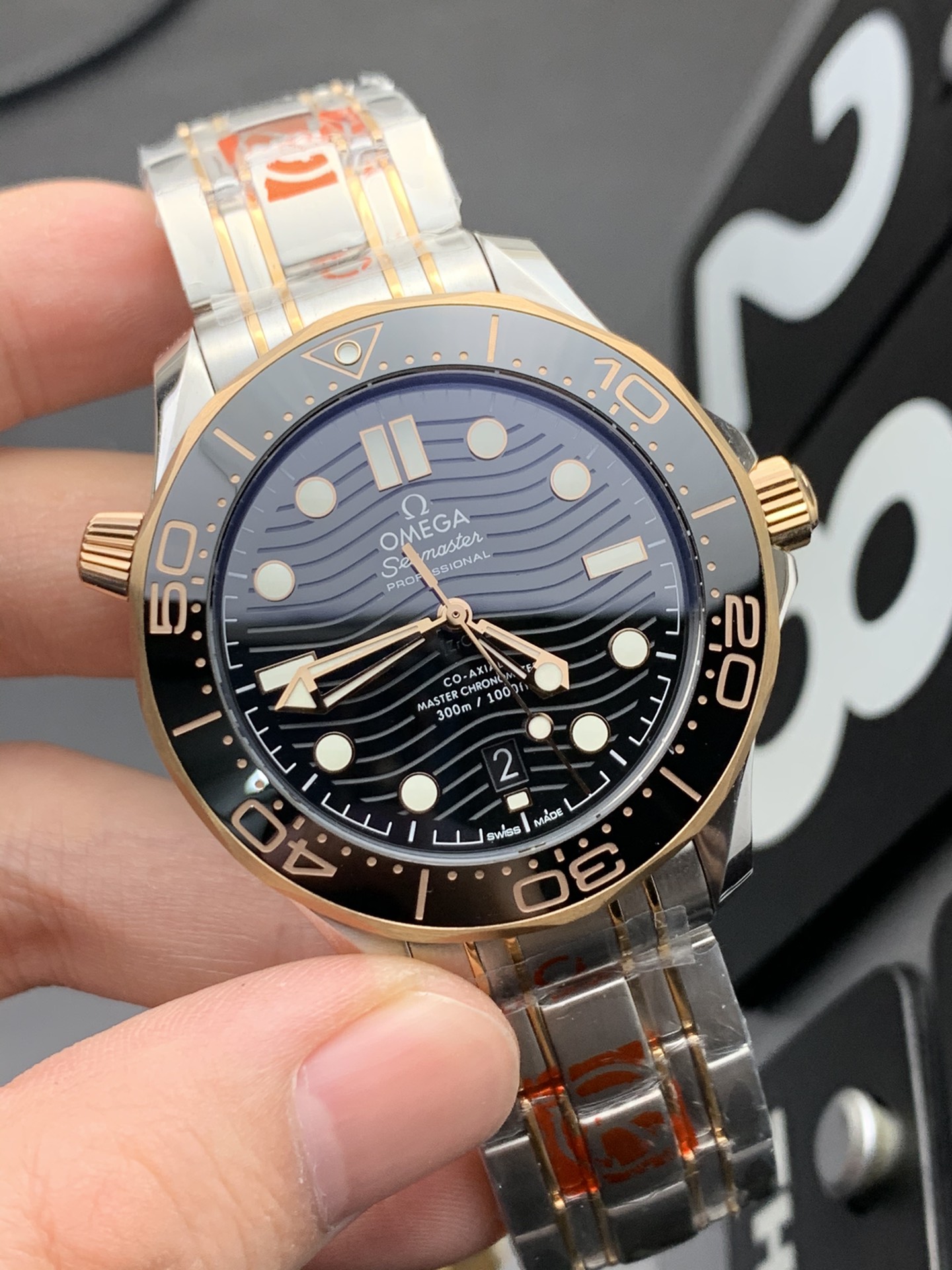 Omega OR 玫瑰金海马
