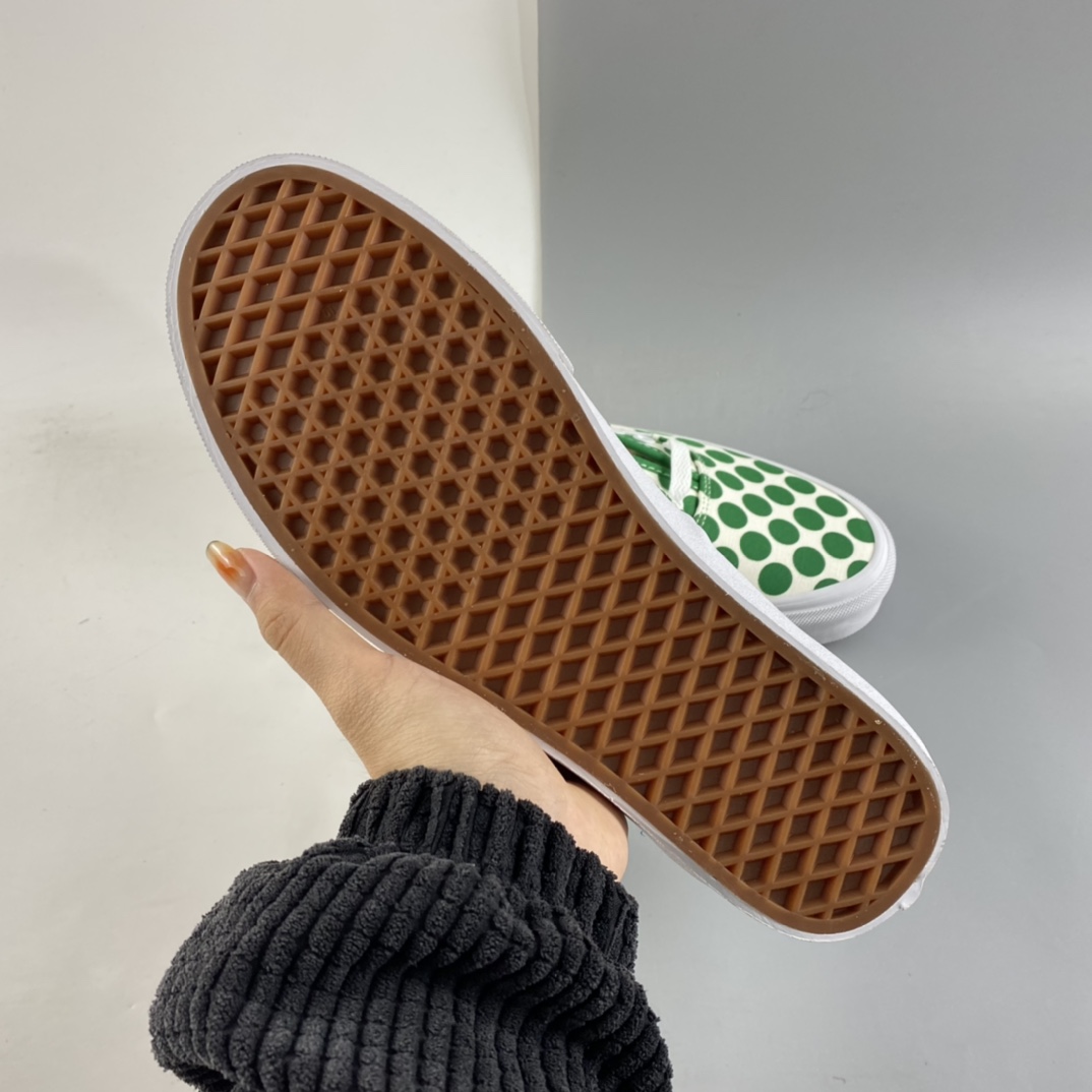 P150  Vans Authentic x MOKA洛杉矶当代艺术博物馆联名VN0A5KRD8CY