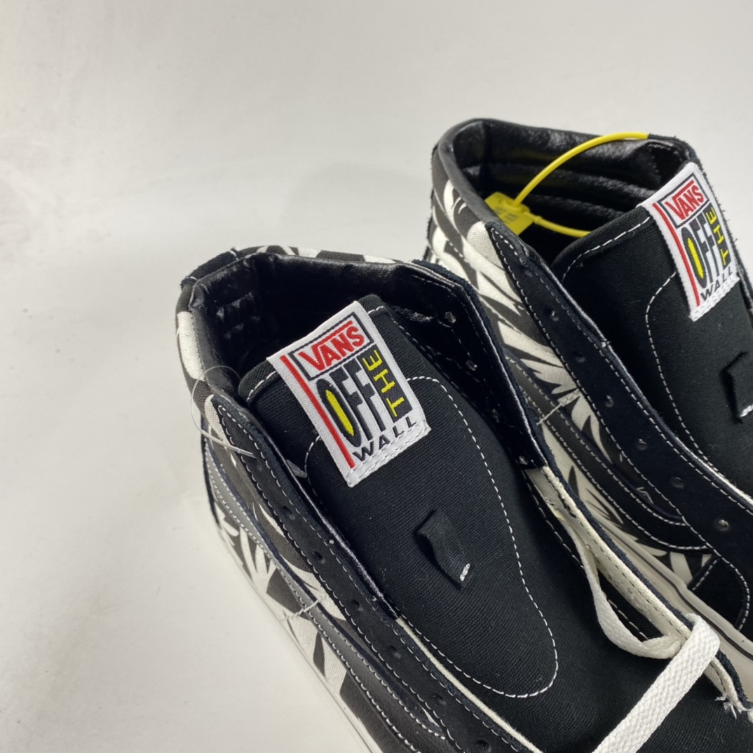 P160 Vans SK8-Hi 范斯黑色白色印花高帮板鞋运动鞋 VN0A3MV136K