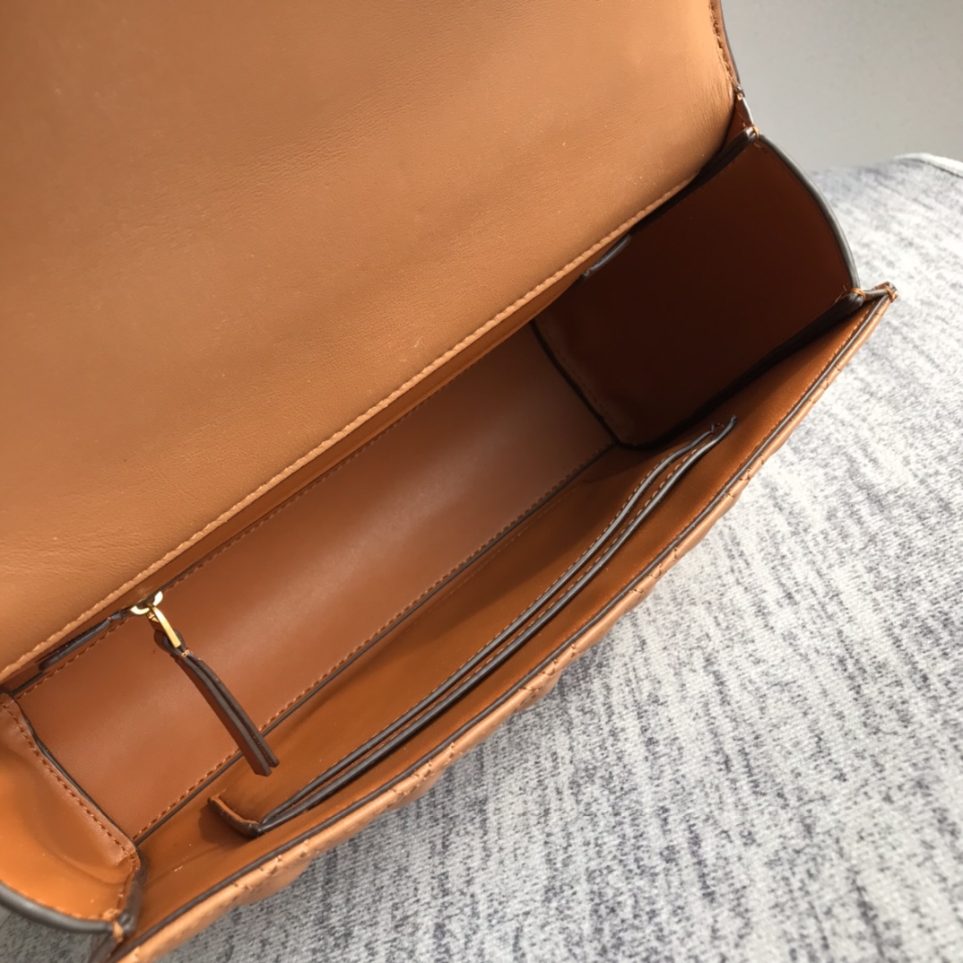Tory Burch ～新款大号棕色Tory Burch新版 Fleming