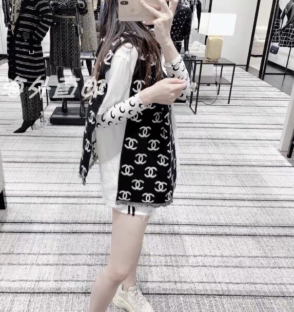 NO:603480,RCC2593 Double-sided heterochromatic 38x190cm 92 wool 8 cashmere Chanel '' high version scarf, high version scarf, chanel19860909RCC2593 双面异色 38x190cm 92羊毛 8羊绒 香奈儿《》高版本围巾,高版本围巾,chanel,scarf