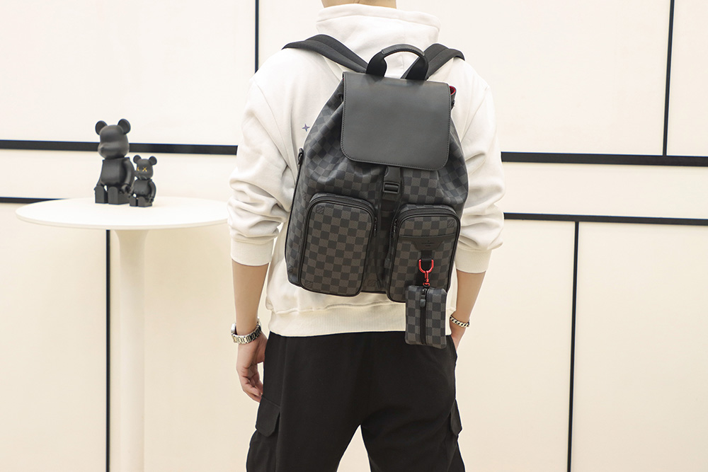 LV N40279 UTILITY BACKPACK