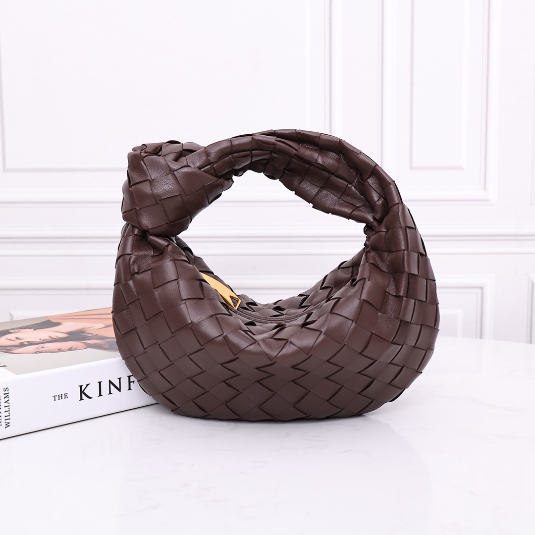 Sac hobo à anse nouée en cuir de mouton tressé