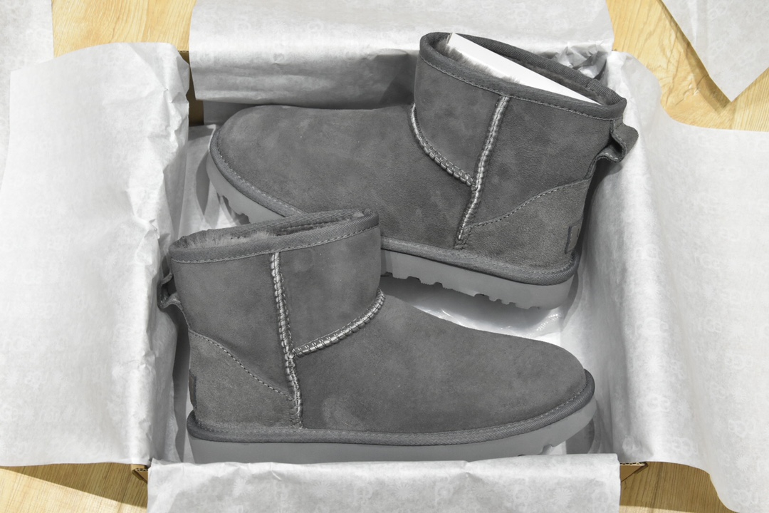 经典款常青树6222正品代购指定版 H5 � I0 21款最新专柜正品楦形 进口澳洲羊皮毛 隆丰原装 代购必备三标齐全防污防水面 新高弹大底，手工缝合区别市面通货