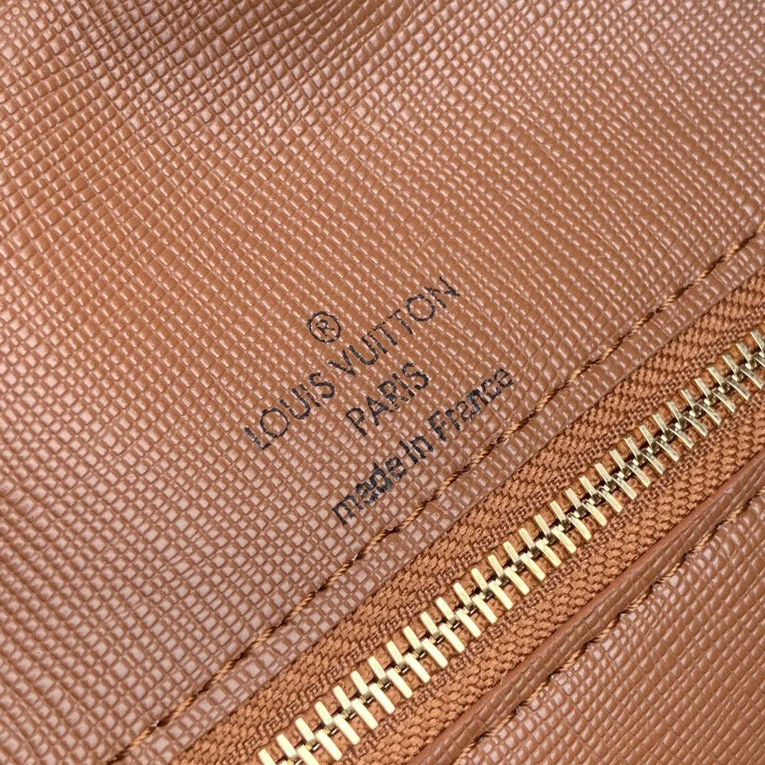 Louis Vuitton LV 中古大号牛角包 M51260