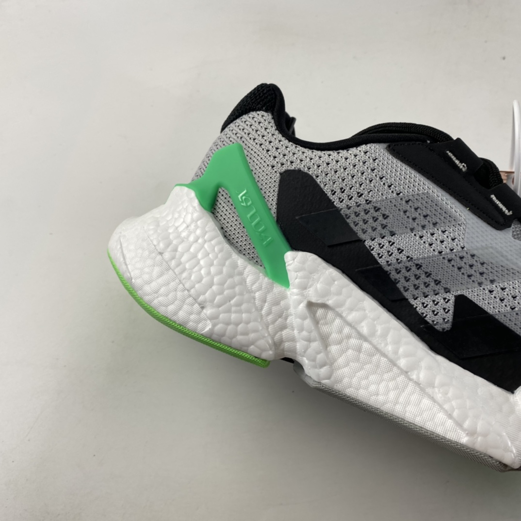 P220  Adidas  X9000L4 JETBoost 高弹复古休闲运动百搭跑鞋 S23671