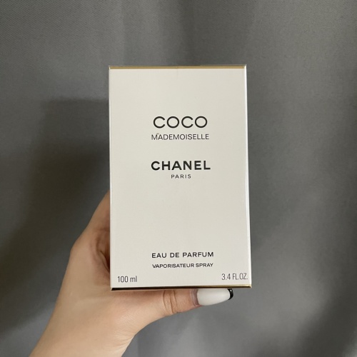 Coco Mademoiselle by Chanel Paris Eau De Parfum Spray for Women, 3.4 Fl Oz 1 Coco Mademoiselle by Chanel Paris Eau De Parfum Spray for Women, 3.4 Fl Oz
