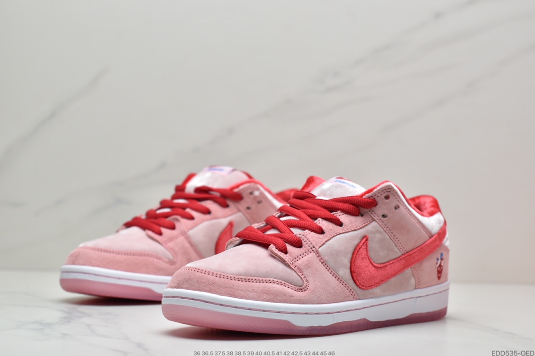 340 StrangeLove x Nike SB Dunk Low”Valentine’s Day”扣篮系列低帮经典百搭休闲运动板鞋CT2552-800-莆田鞋,莆田鞋货源,高仿鞋,高仿鞋货源,安福档口,莆田高仿鞋,莆田鞋批发,高仿鞋批发,莆田高仿运动鞋,高仿运动鞋,莆田运动鞋 340 StrangeLove x Nike SB Dunk Low”Valentine’s Day”扣篮系列低帮经典百搭休闲运动板鞋CT2552-800