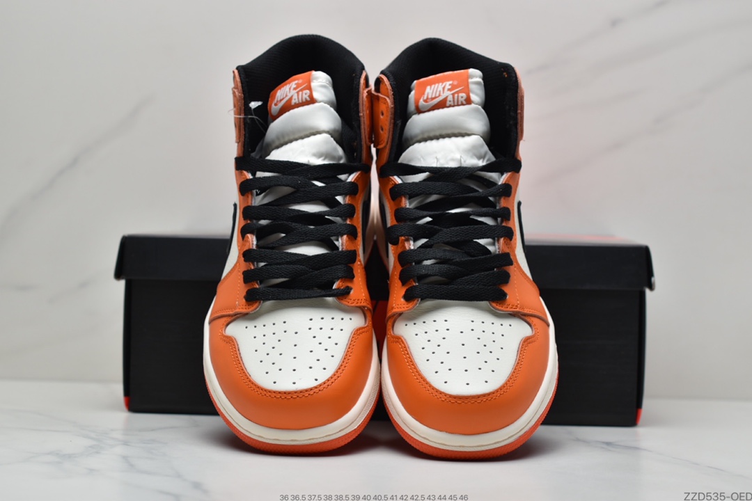 250 NIKE Air Jordan 1 Retro High FJAJ1 乔1 黑白熊猫555088-113