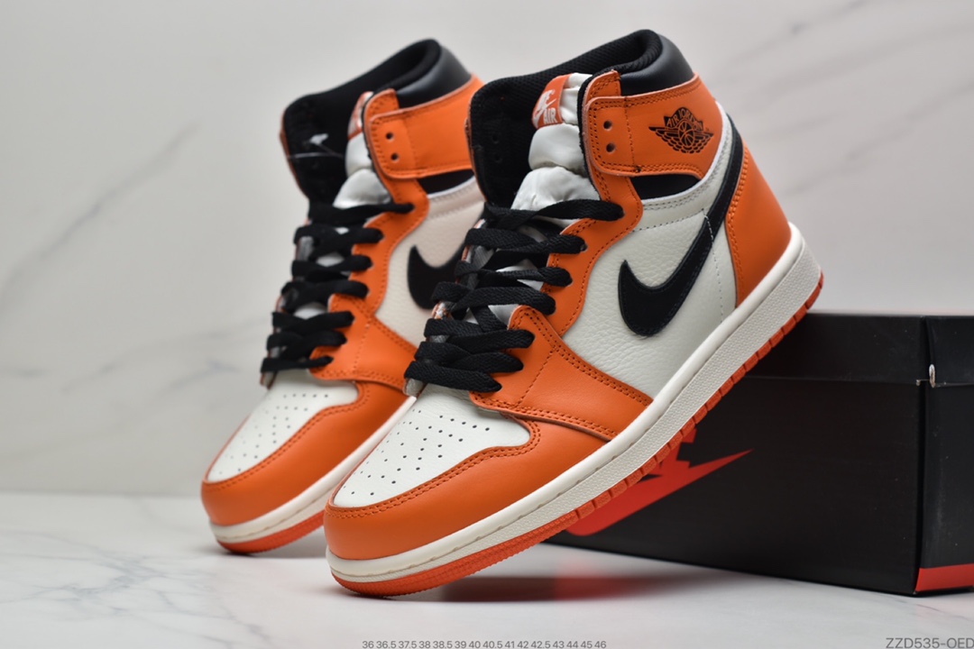 250 NIKE Air Jordan 1 Retro High FJAJ1 乔1 黑白熊猫555088-113