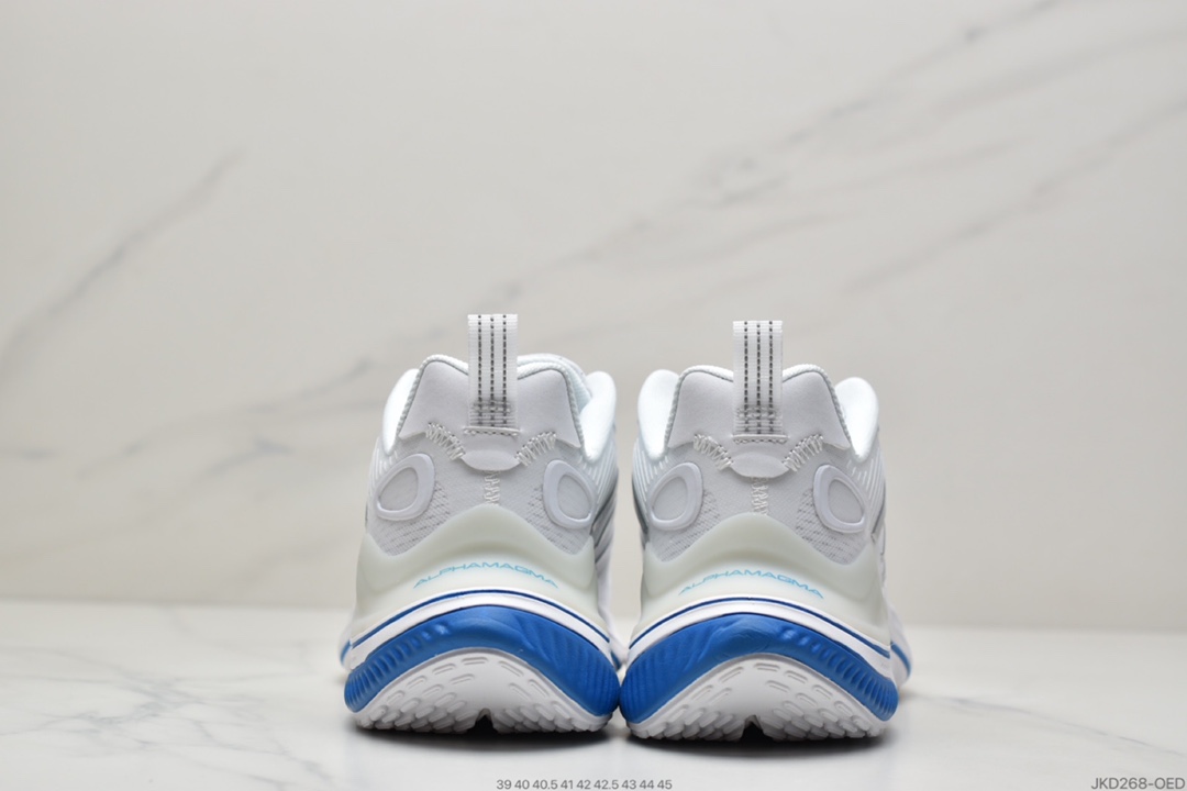 160 阿迪达斯ALPHAMAGMA 黑白鞋子GV7917