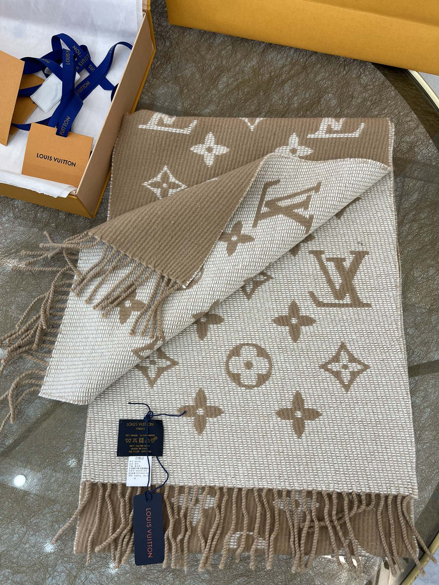 LV路易威登羊毛羊驼毛混纺Daily 围巾M76701