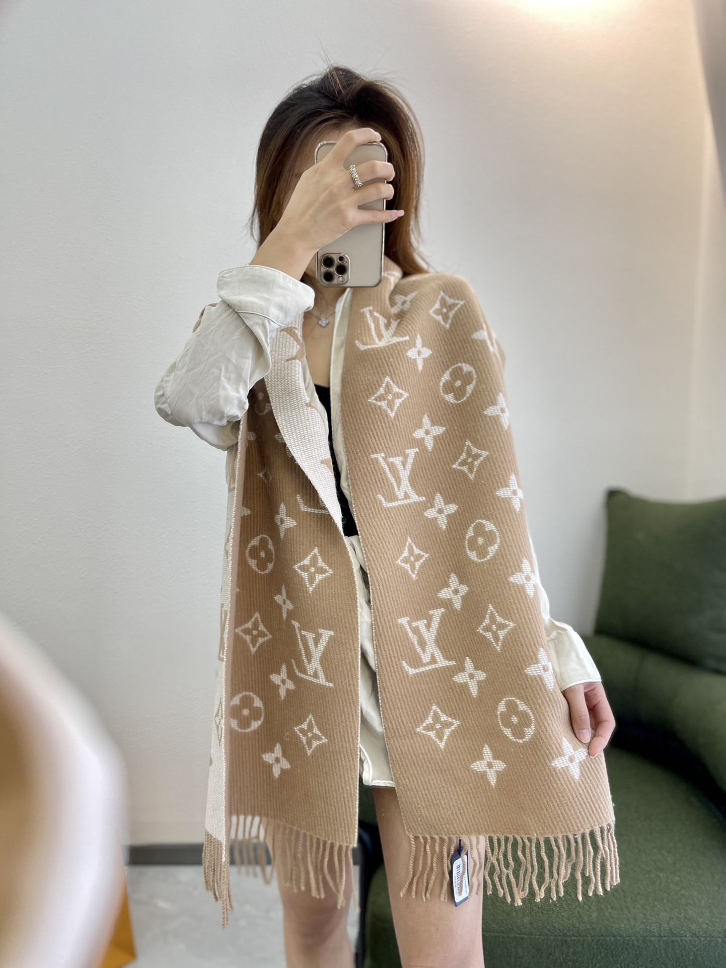 LV路易威登羊毛羊驼毛混纺Daily 围巾M76701