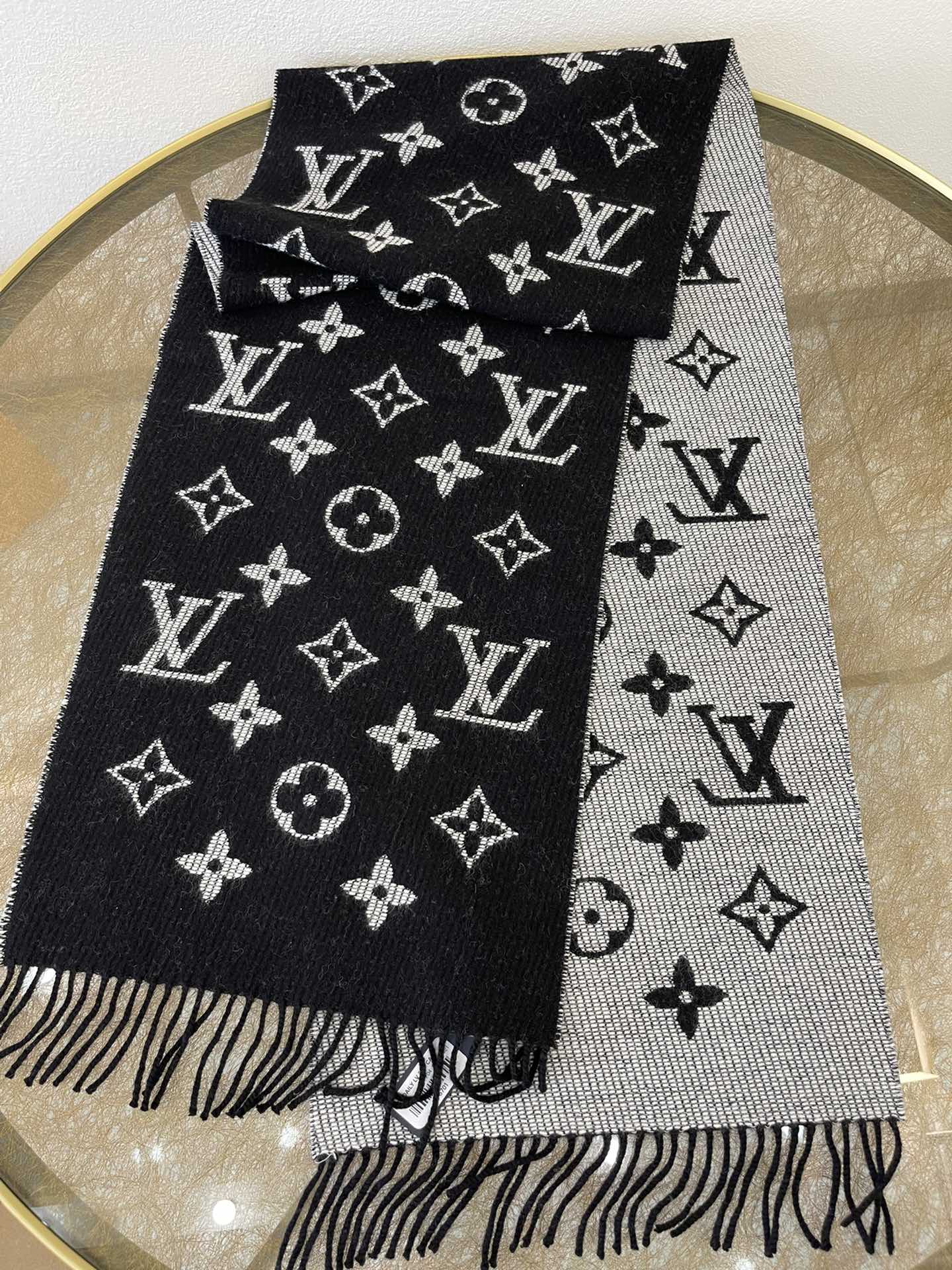 LV路易威登羊毛羊驼毛混纺Daily 围巾M76701