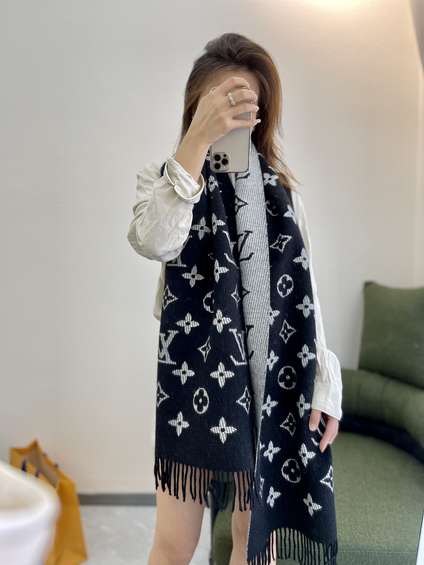 LV路易威登羊毛羊驼毛混纺Daily 围巾M76701