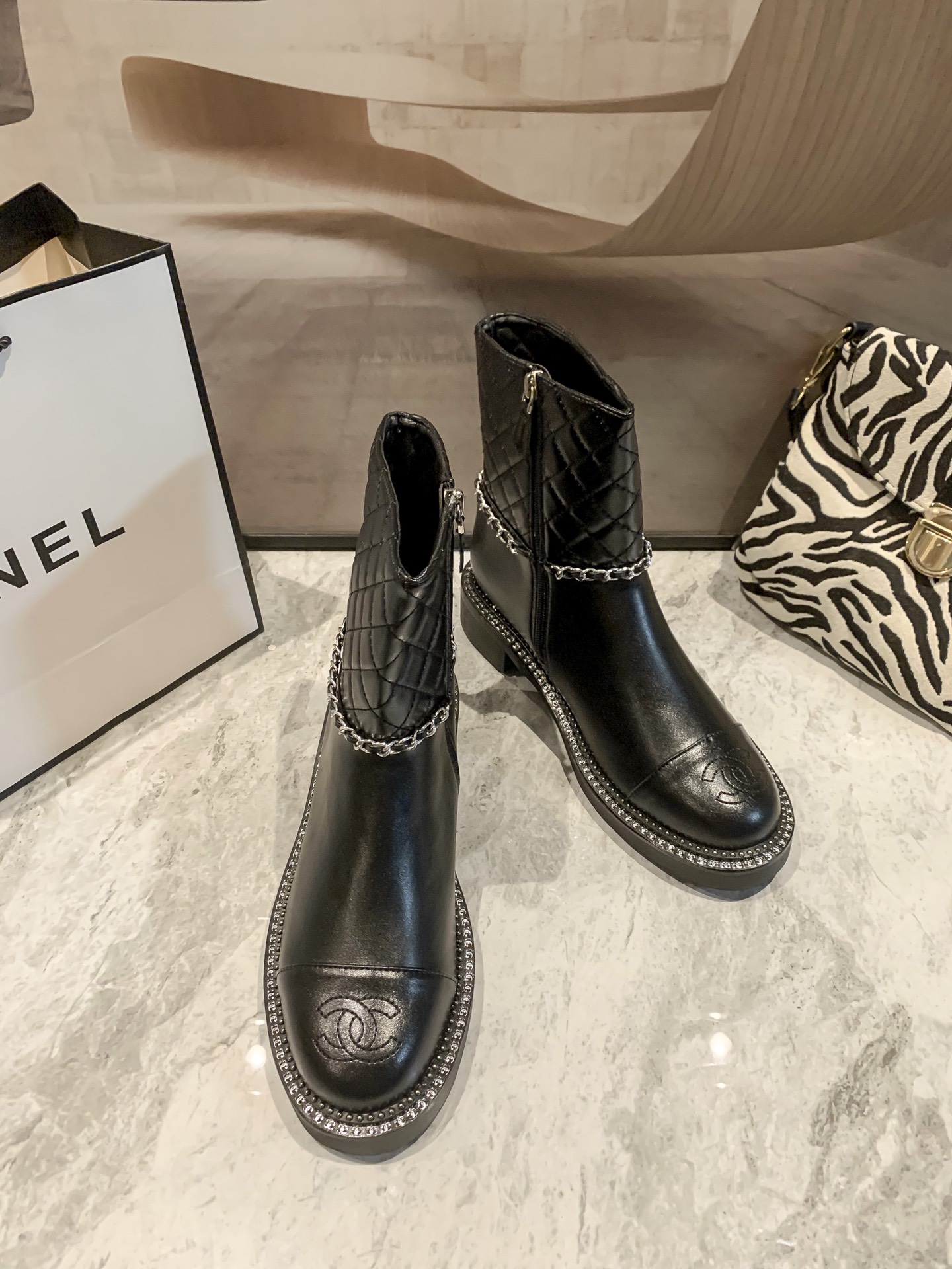 _dna9sMASb3QpyUMD8STFtVp72_VzvomdIYwe6QQ