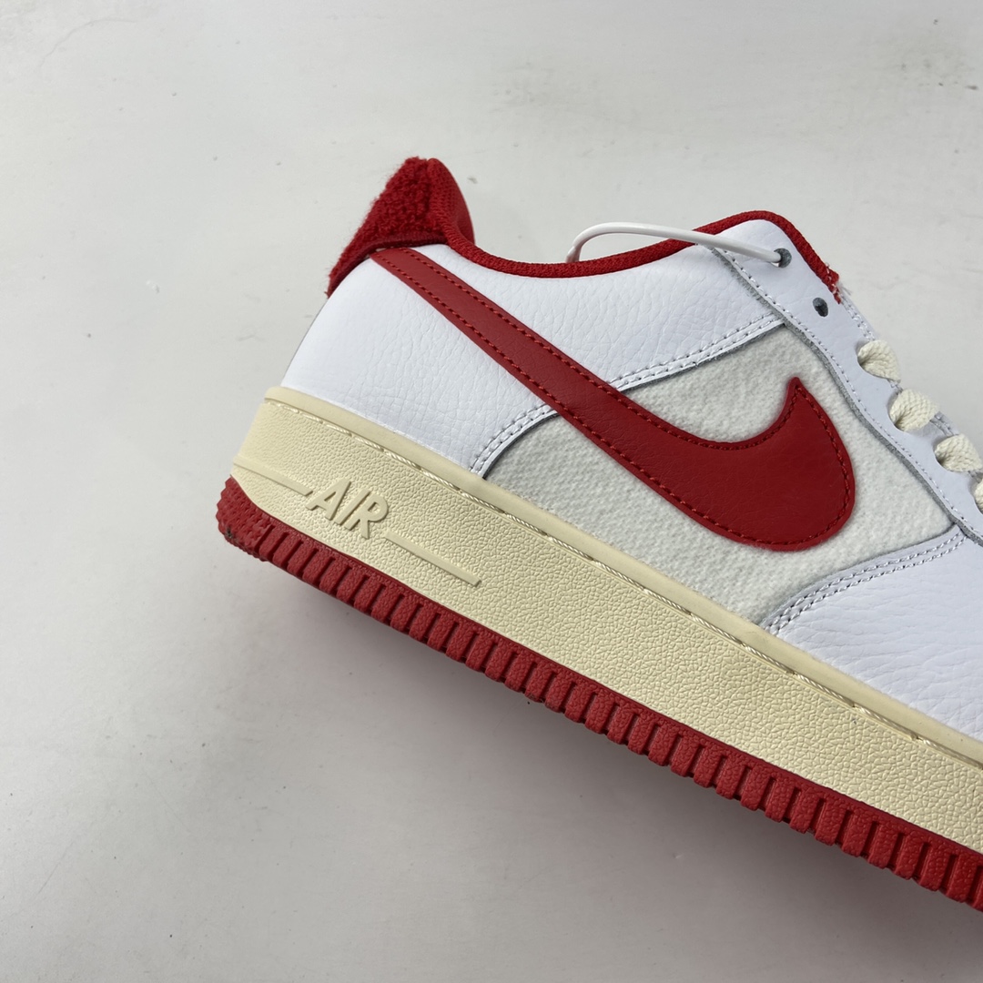 P200  NIKE Air Force 1’07 空军一号帆白红低帮休闲板鞋 DO5220-131
