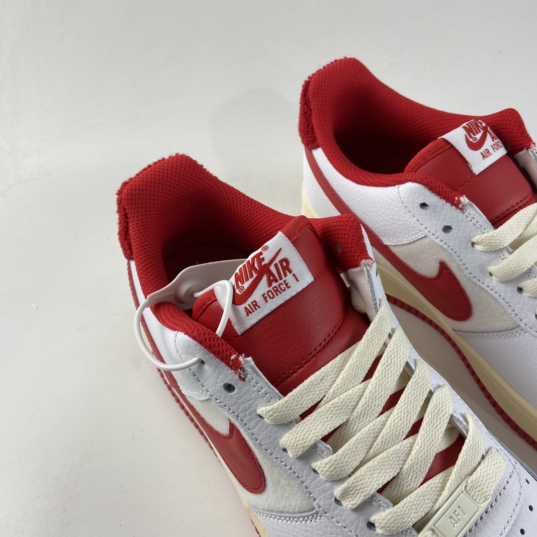 P200  NIKE Air Force 1’07 空军一号帆白红低帮休闲板鞋 DO5220-131