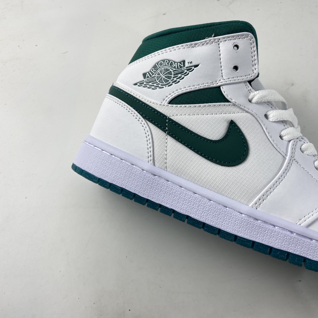 P220 Air Jordan 1 Mid AJ1 乔1 中帮百搭休闲运动板鞋 CD6859-103