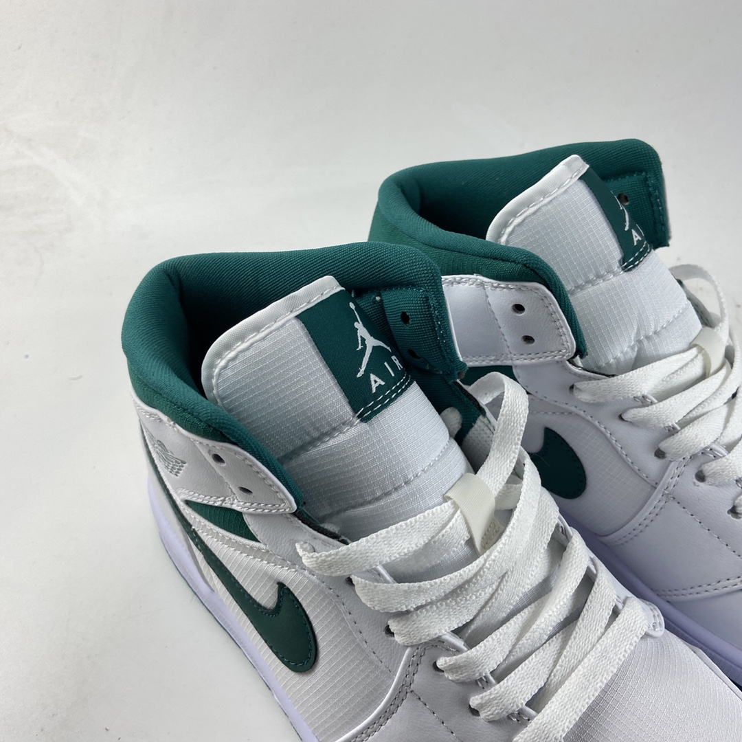 P220 Air Jordan 1 Mid AJ1 乔1 中帮百搭休闲运动板鞋 CD6859-103