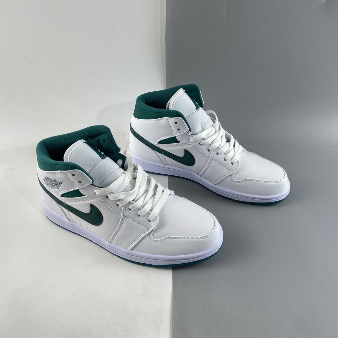 P220 Air Jordan 1 Mid AJ1 乔1 中帮百搭休闲运动板鞋 CD6859-103