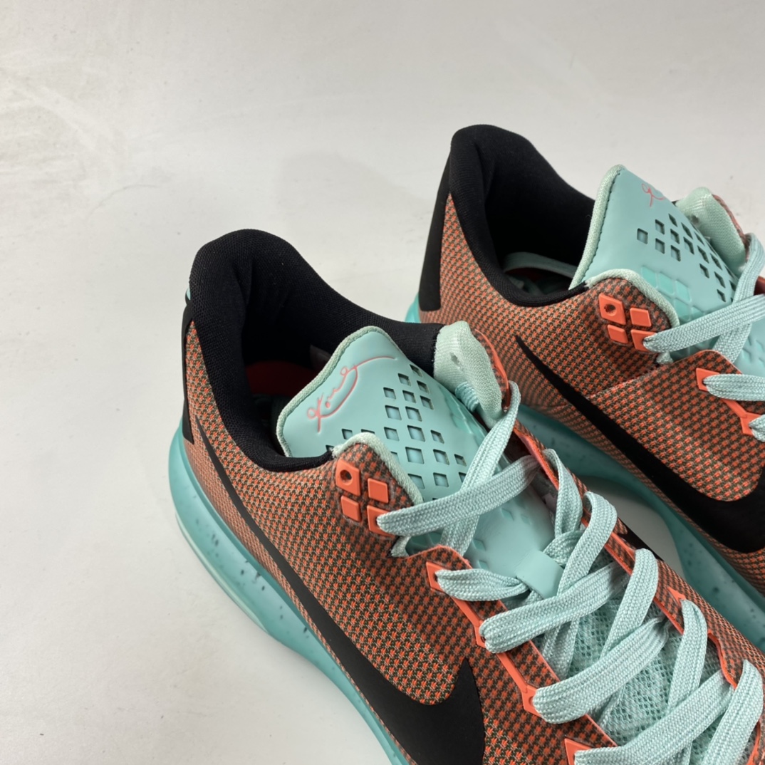 P260  NIKE Kobe 10 SiⅠk Road 科比10代男子耐磨防滑篮球鞋运动鞋705317-808