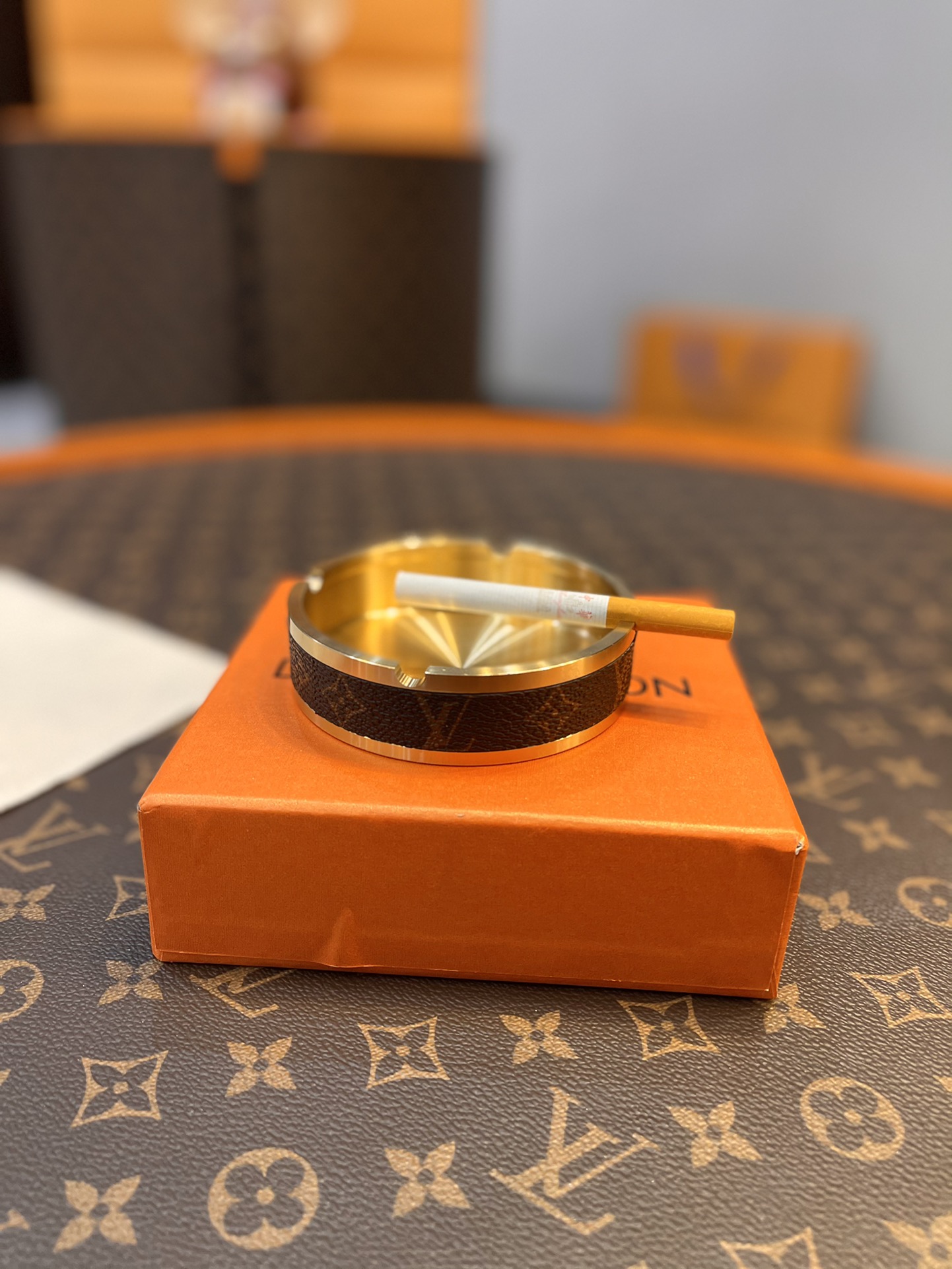 Louis Vuitton Solid Copper Ashtray - Comprehensive 4