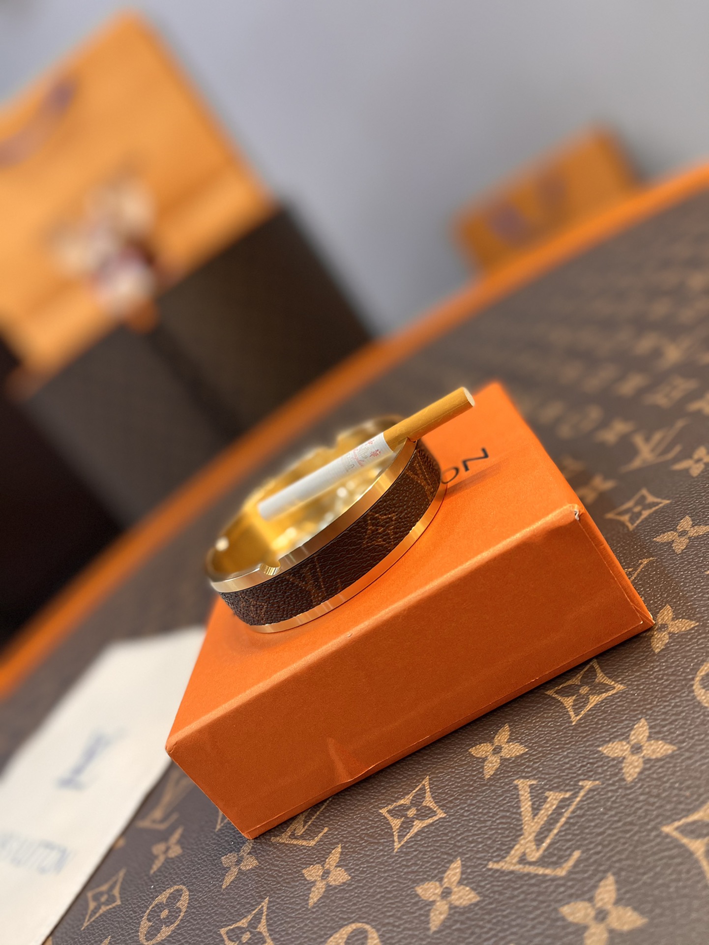 Louis Vuitton Solid Copper Ashtray - Comprehensive 5