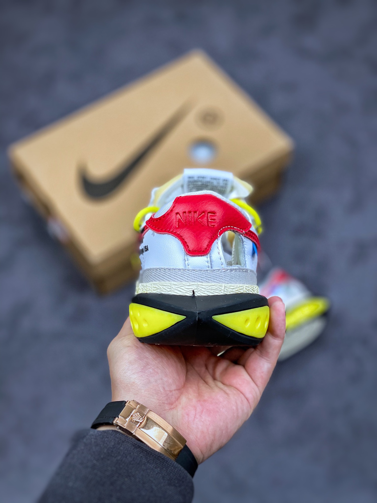 250  开拓者 OW联名 白红黄绑带Off-White x Nike Blazer Low  白色皮革DH7863-100