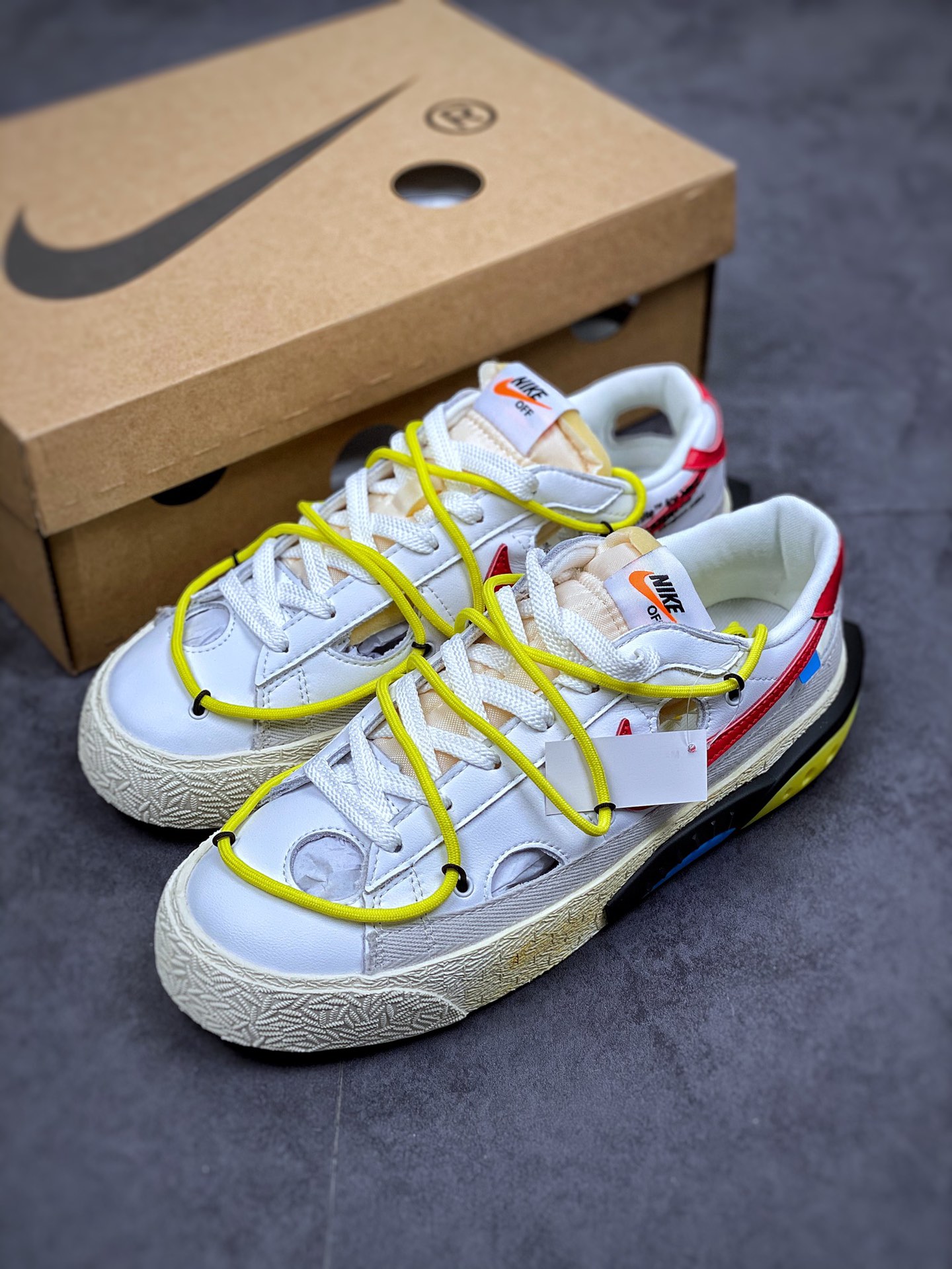 250  开拓者 OW联名 白红黄绑带Off-White x Nike Blazer Low  白色皮革DH7863-100