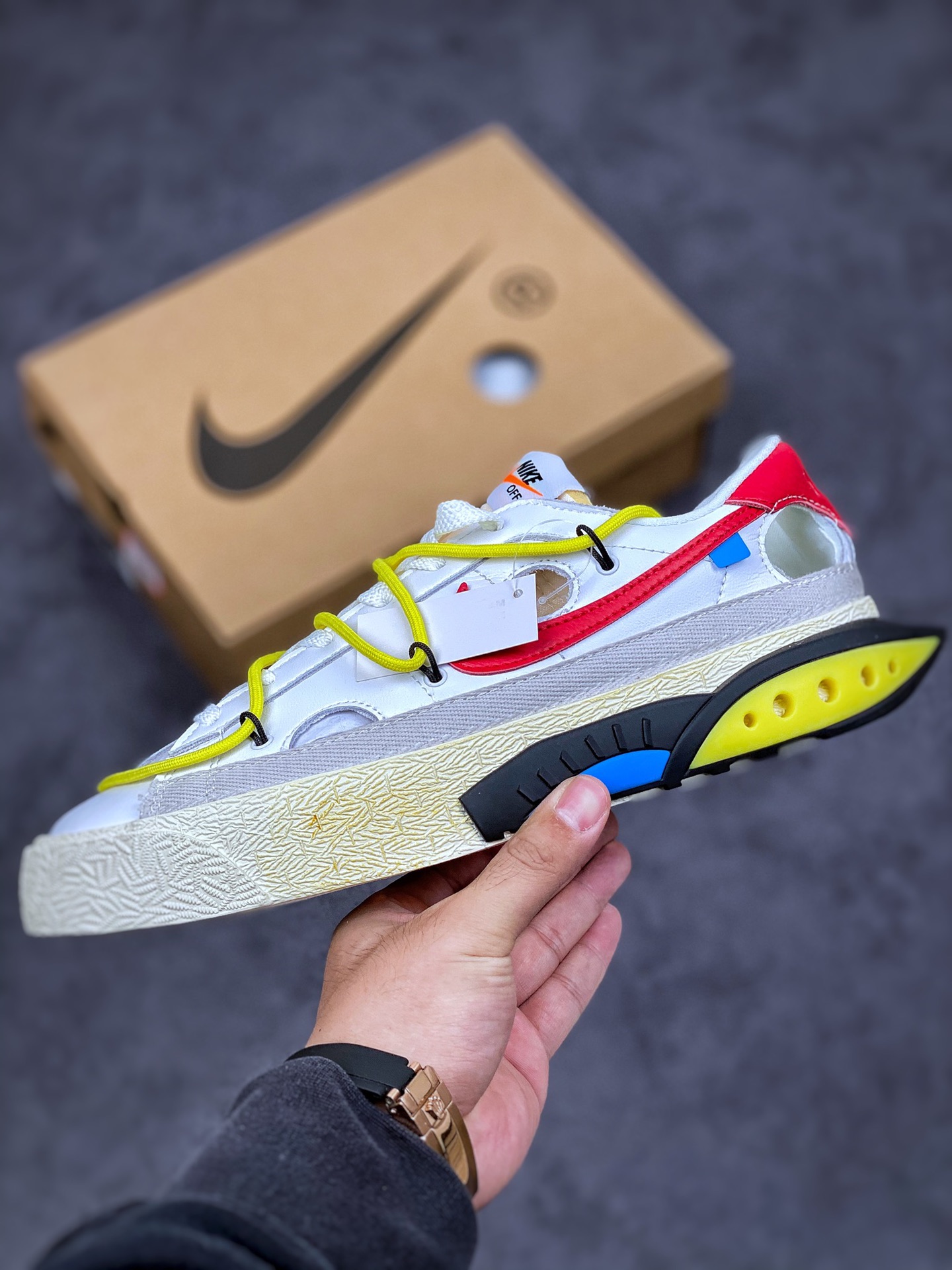 250  开拓者 OW联名 白红黄绑带Off-White x Nike Blazer Low  白色皮革DH7863-100