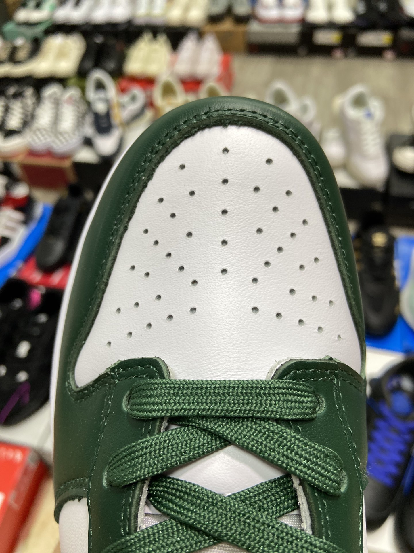 280 耐克Nike SB Low “University Blue” 密歇根白绿 DD1391-101