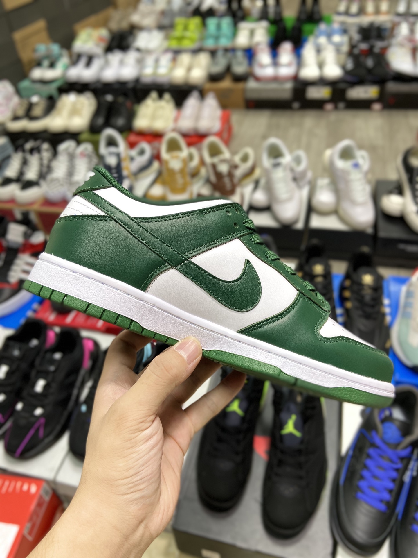 280 耐克Nike SB Low “University Blue” 密歇根白绿 DD1391-101