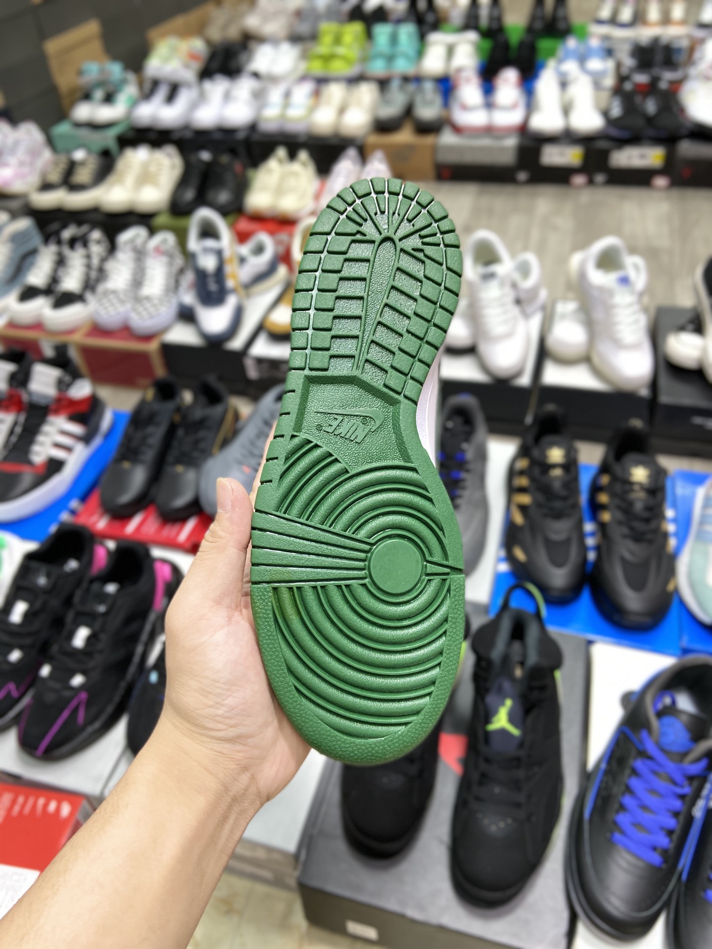 280 耐克Nike SB Low “University Blue” 密歇根白绿 DD1391-101