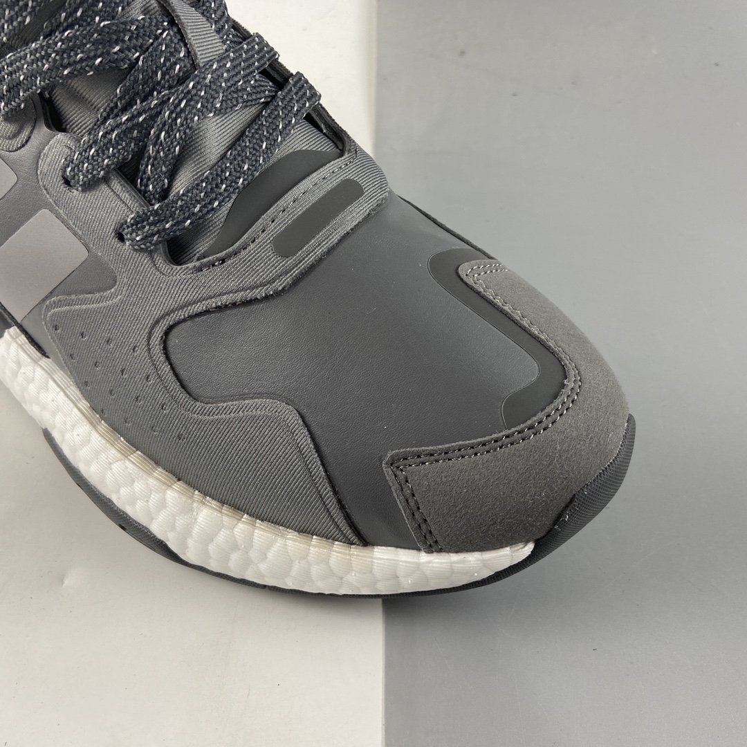 P220  Adidas Originals 2020 Day Jogger Boost 三叶草 FW4822